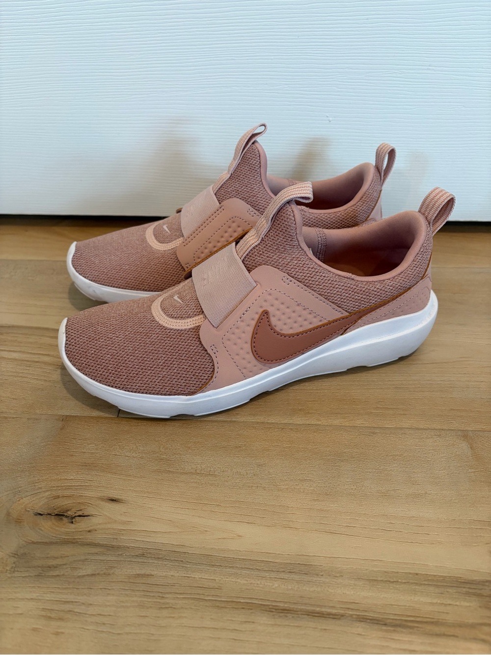Nike Girls' Slip-On Athletic Sneakers - Dusty Rose